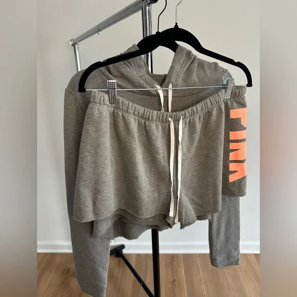 Victorias Secret PINK Gray Hoodie and Shorts Set - Picture 4 of 9